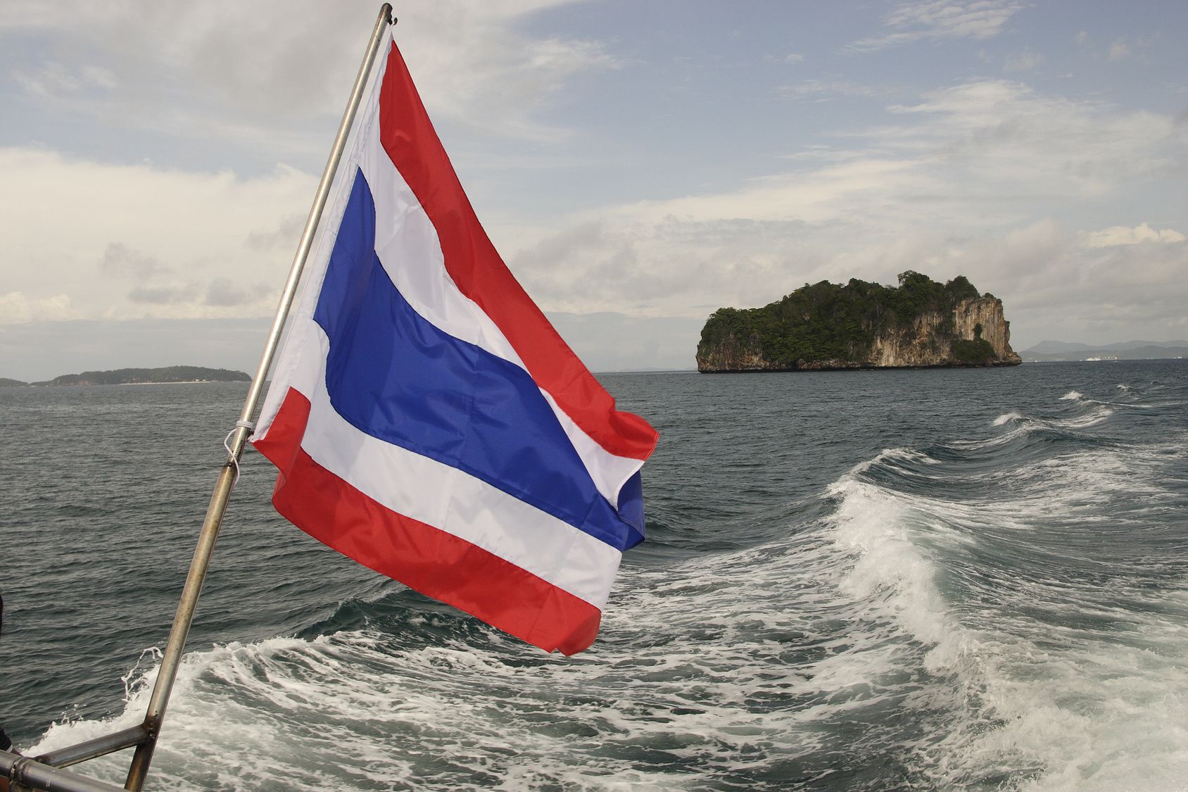 Fahne Thailands am Boot