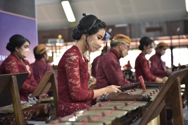 Das Gending – Ein traditionelles Musikinstrument aus Indonesien